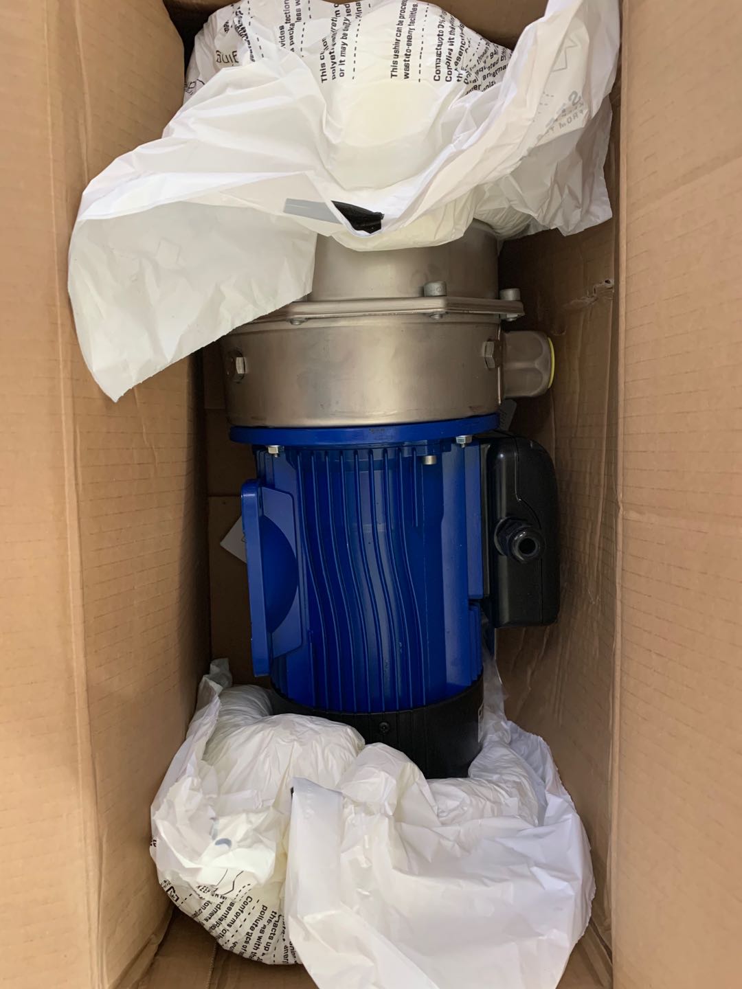 供應(yīng)美國LOWARA泵CEA70-3/A-V